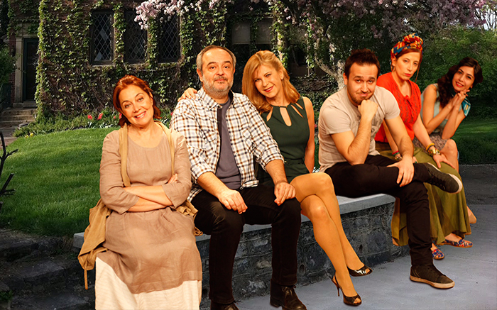 Vanya,Sonya,Maşa ve Spike — sahne fotoğrafı 1